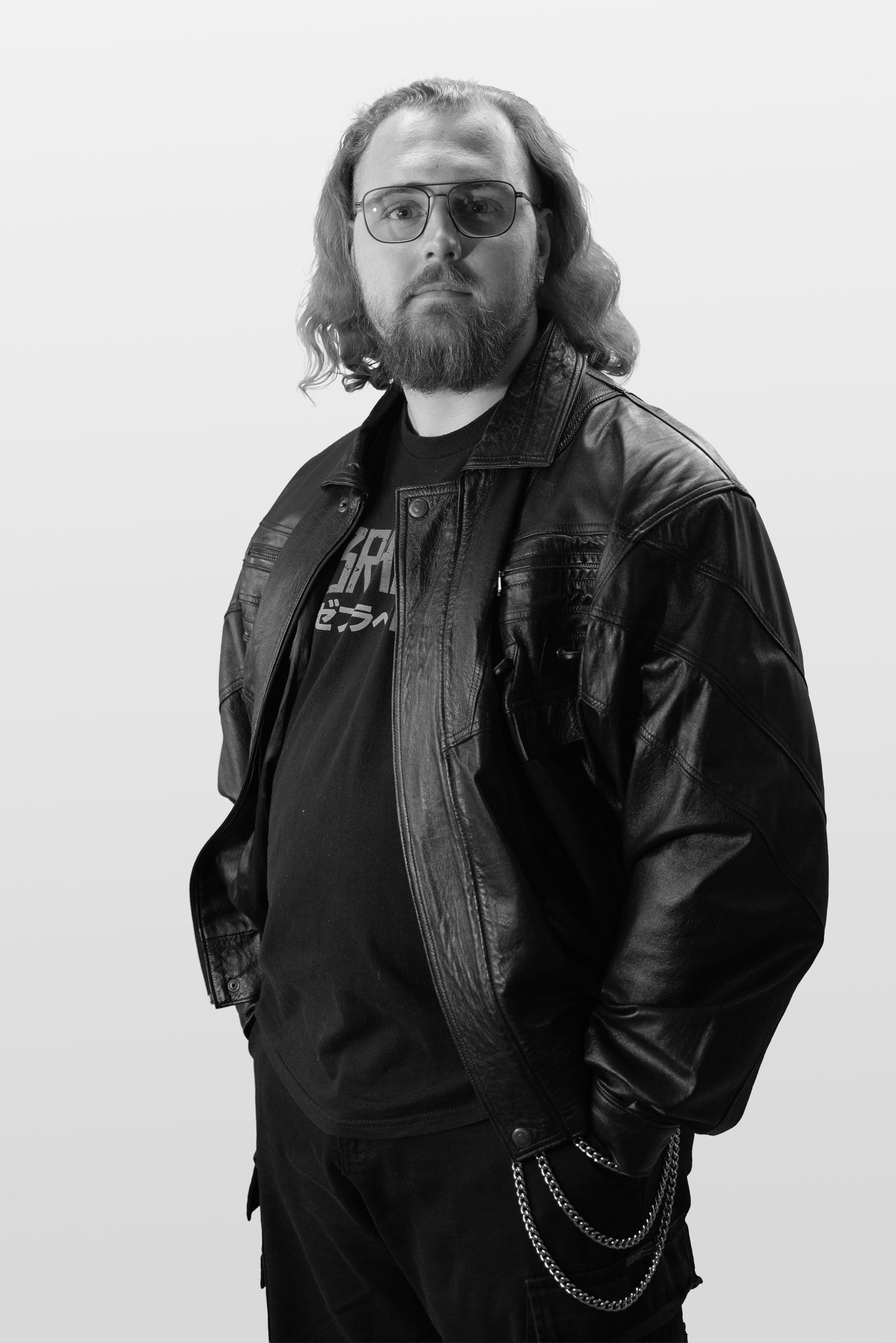 Jinni - Bassist from INOXIUS